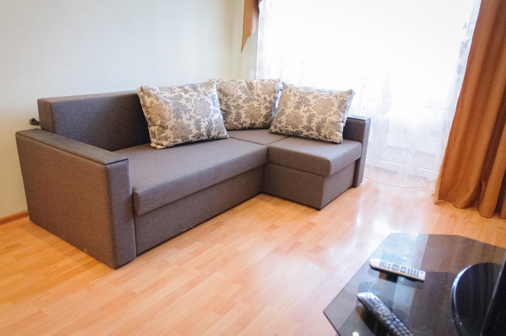 Luxury 3 Rooms Apartments In Center By Green House Poltava Kültér fotó